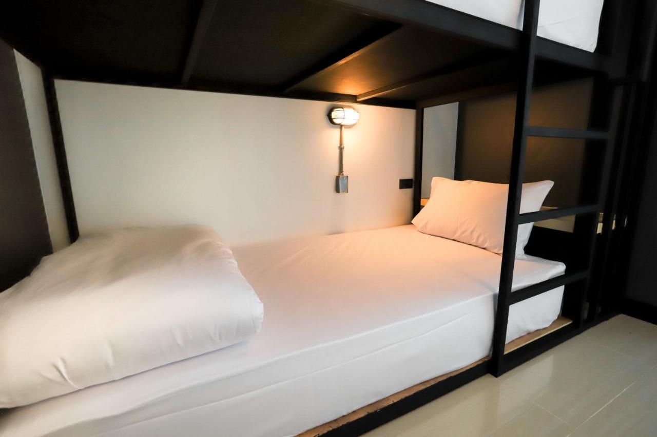 The Rest Hotel - ประจวบ Prachuap Khiri Khan Eksteriør bilde