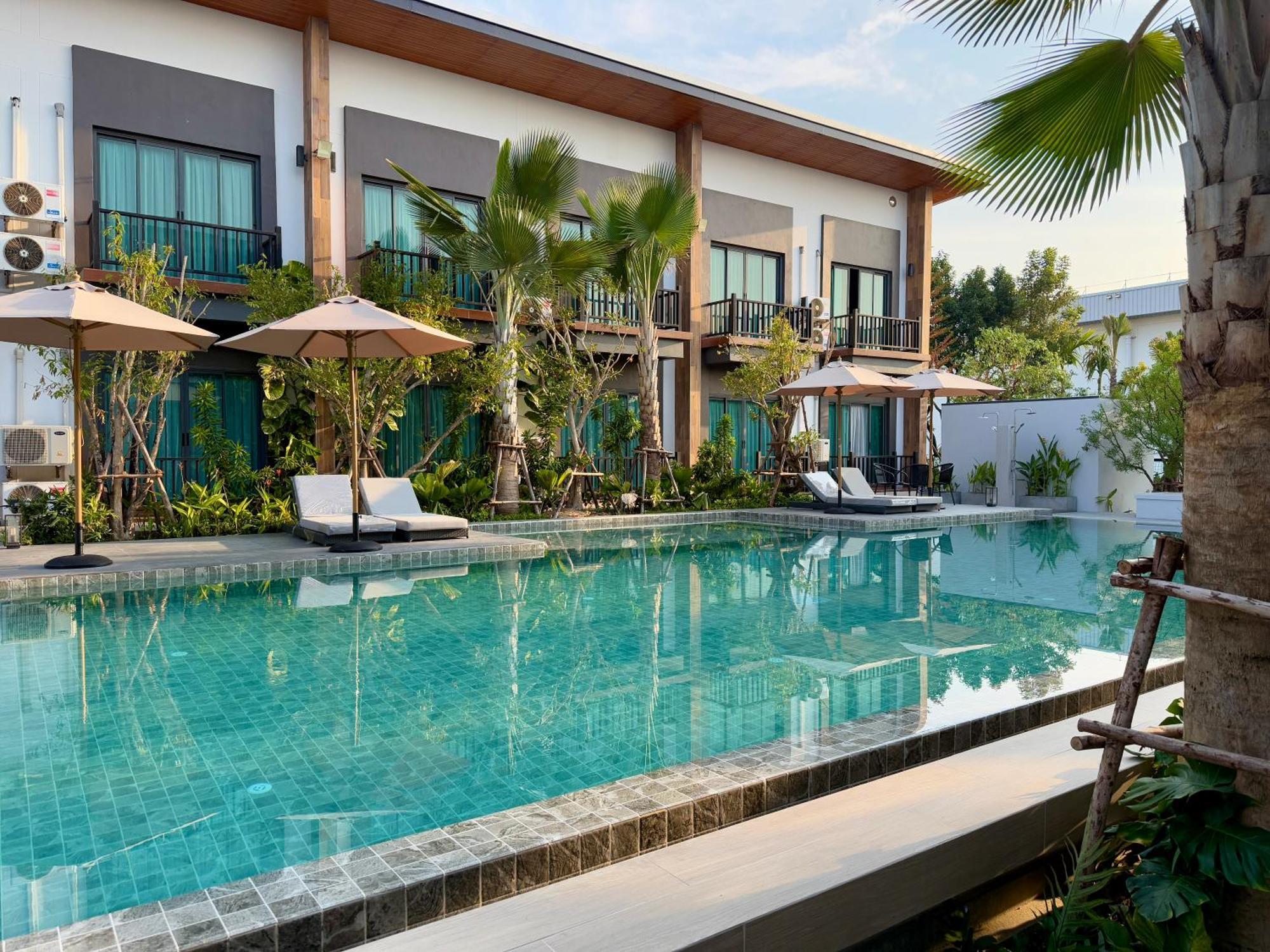 The Rest Hotel - ประจวบ Prachuap Khiri Khan Eksteriør bilde